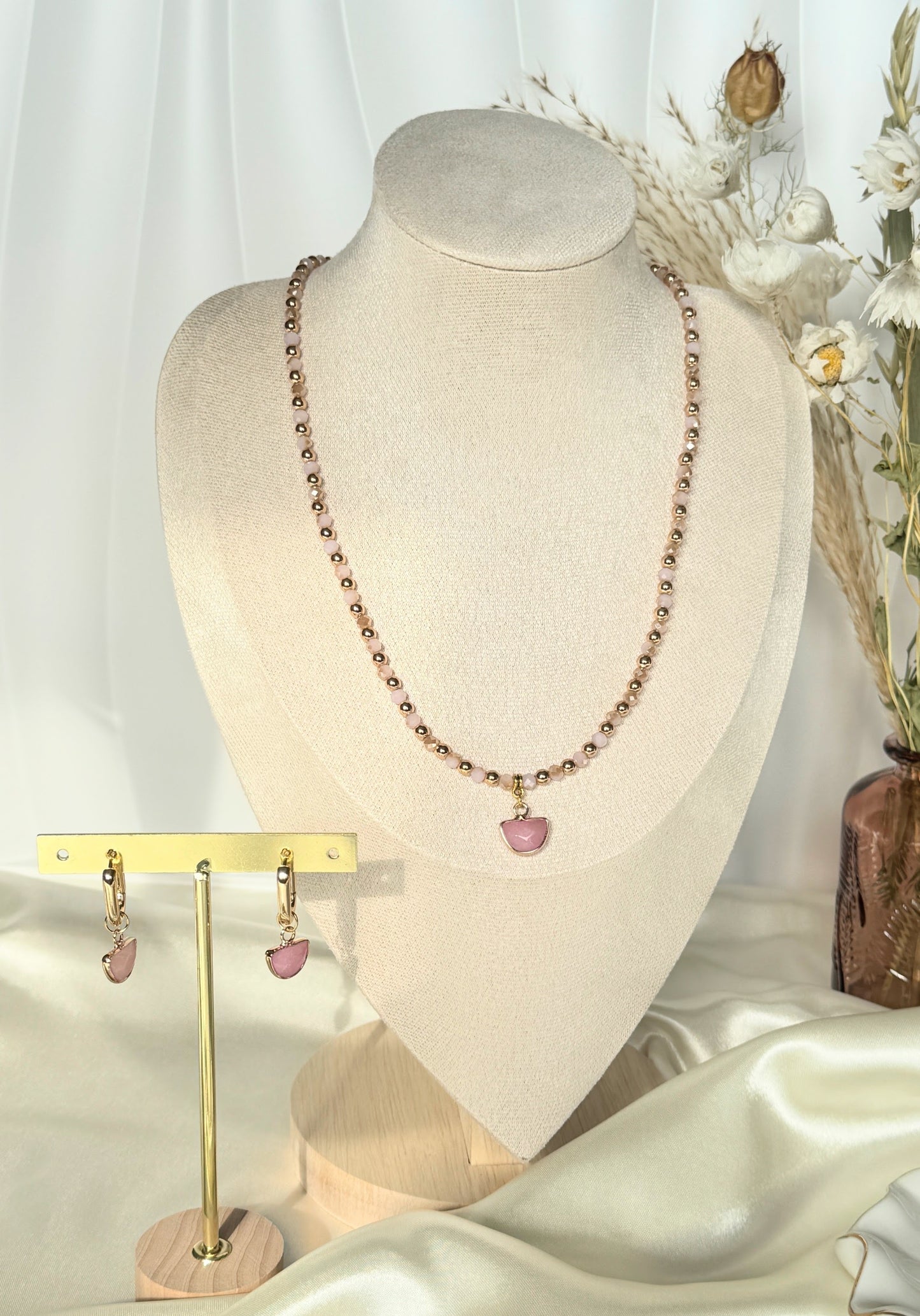Light pink hematite and pearl jewelry set with necklace and earrings