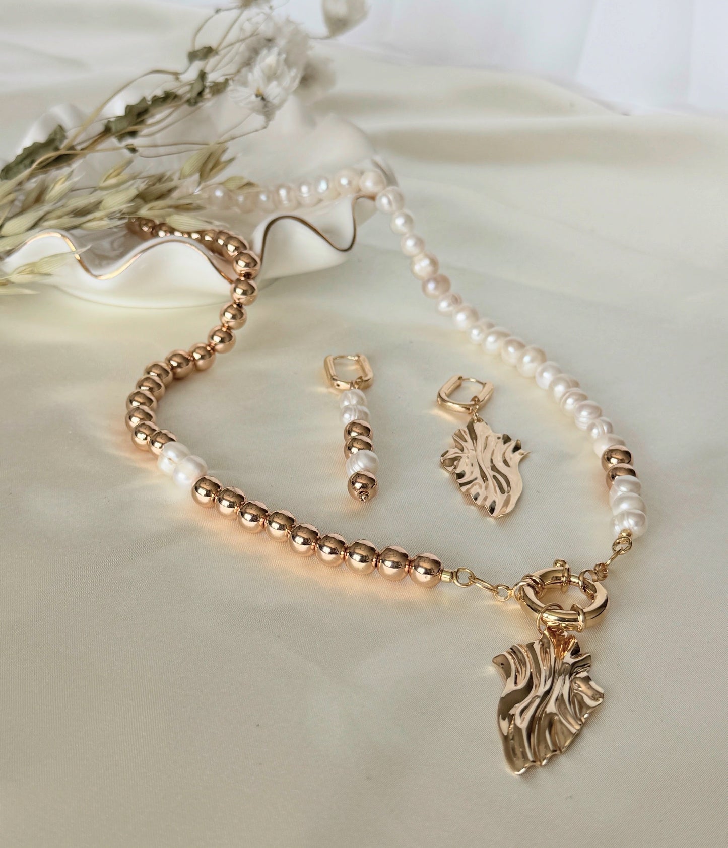 Golden hematite pearl jewelry set with necklace, earrings