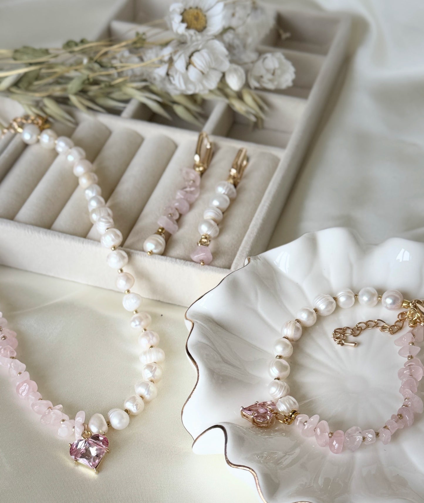 Freshwater pearl and pink quartz necklace and bracelet jewelry set