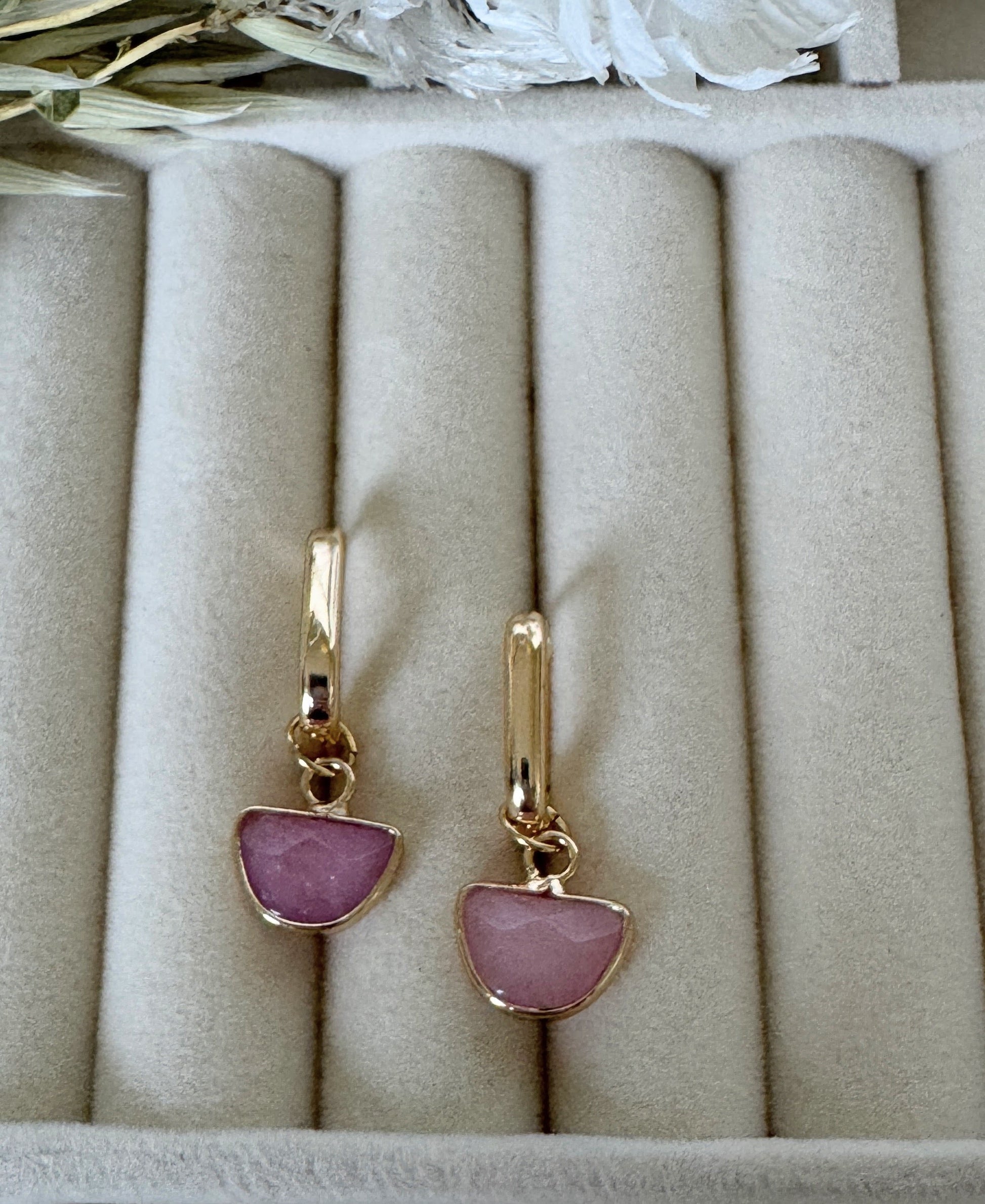 Light pink hematite and pearl drop earrings with gold hooks