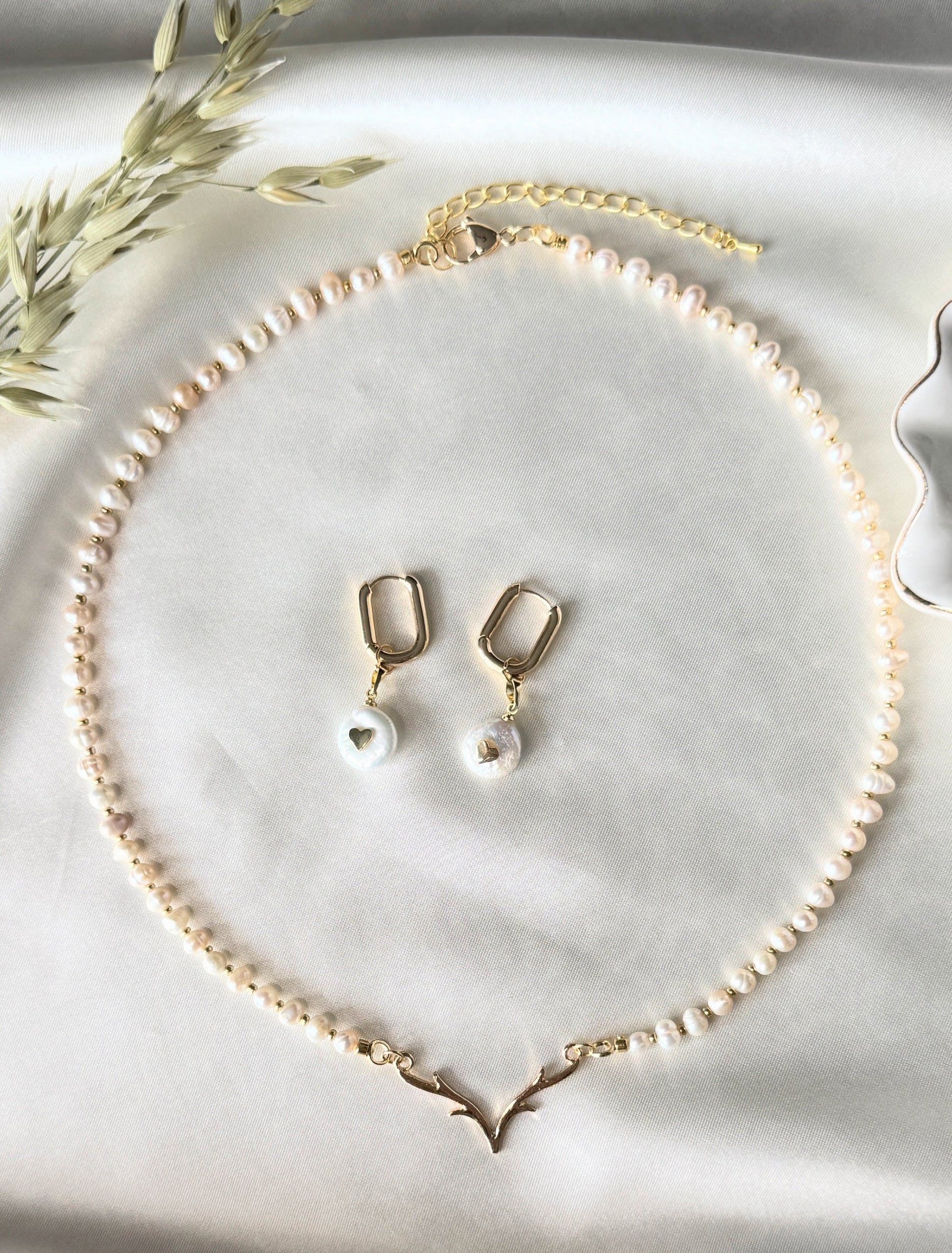 Deer Pearl Jewelry Set - Malvy Jewelry