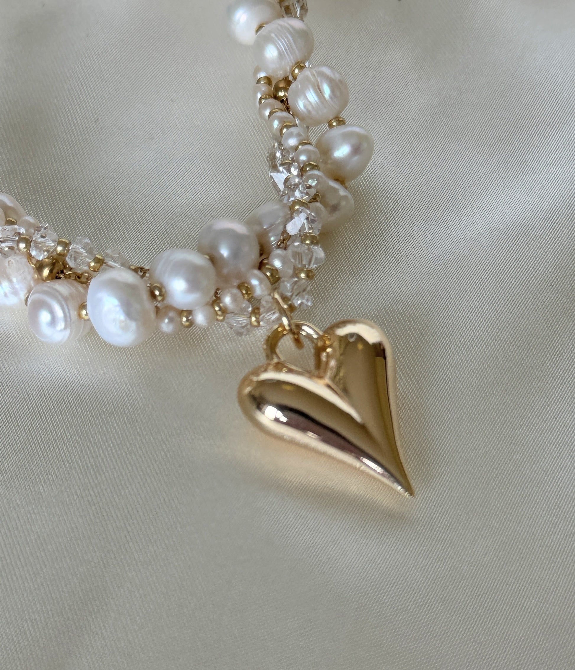 Four Threads Crystal Pearl Bracelet & Earrings Set - Malvy Jewelry