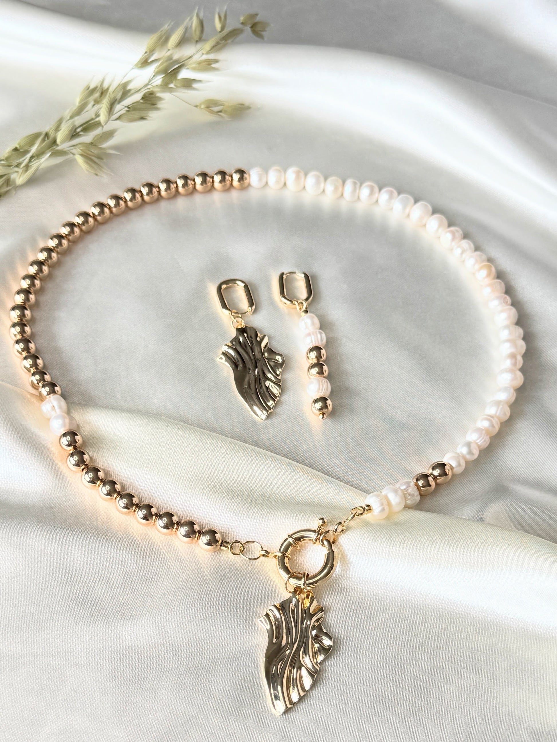 Golden Hematite Pearl Jewelry Set - Malvy Jewelry