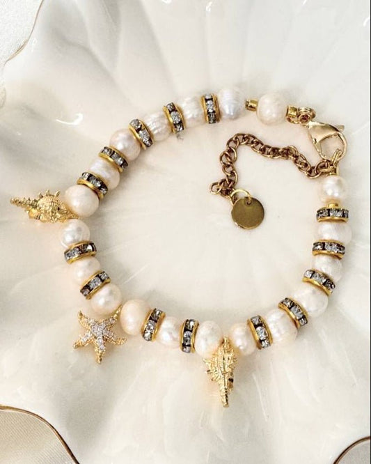 Golden Sea Pearl Bracelet - Malvy Jewelry