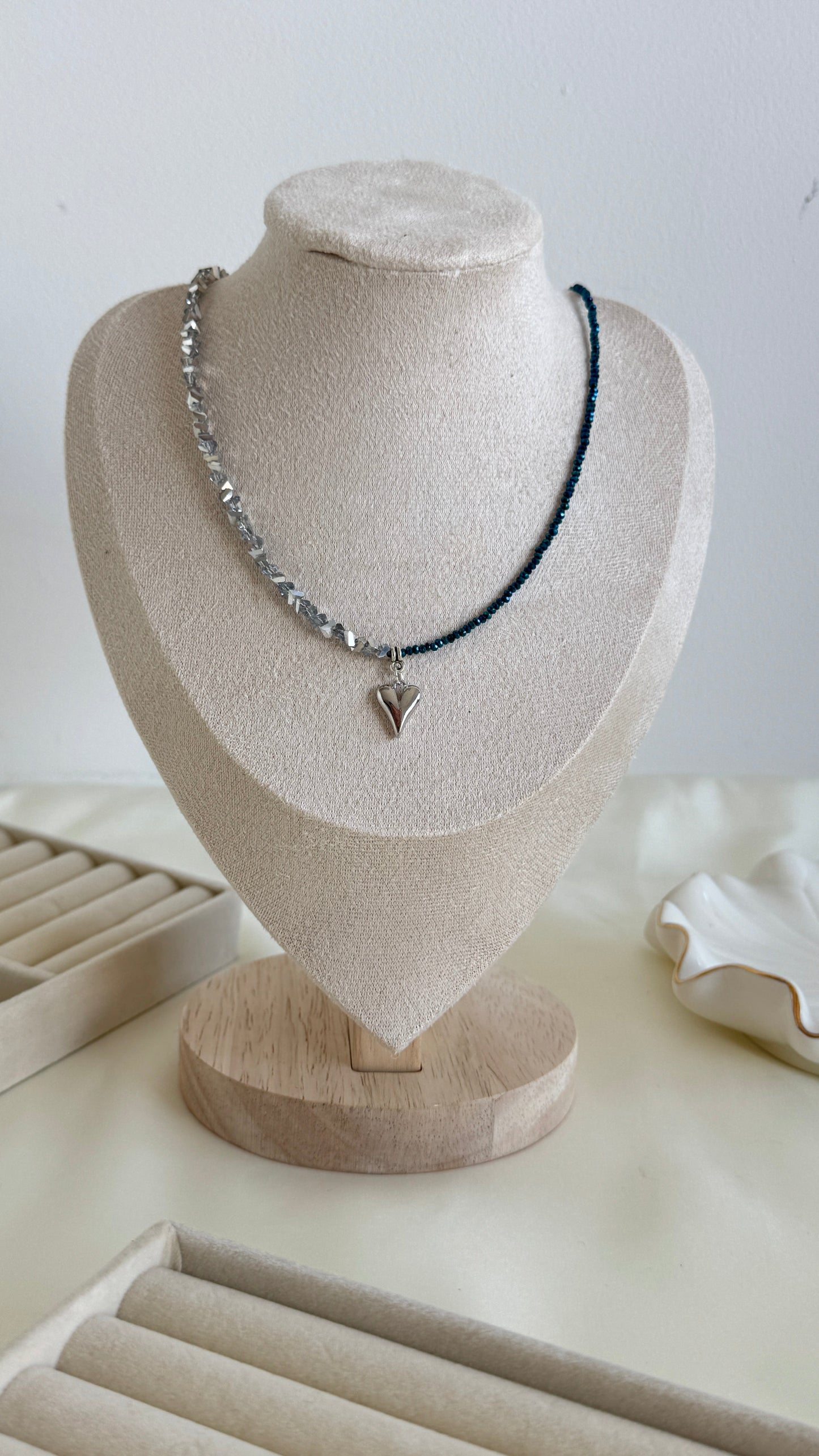 Heart Hematite Crystal Necklace - Malvy Jewelry